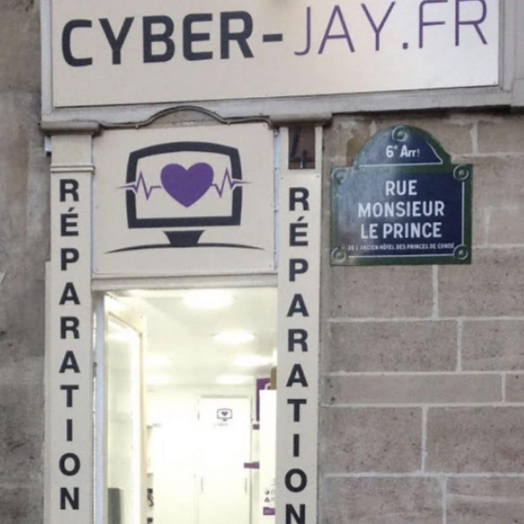 Devanture de la boutique CYBER-JAY, Paris 6e