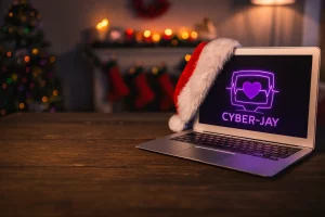 ordinateur-portable-sur-le-sol-avec-un-chapeau-de-santa