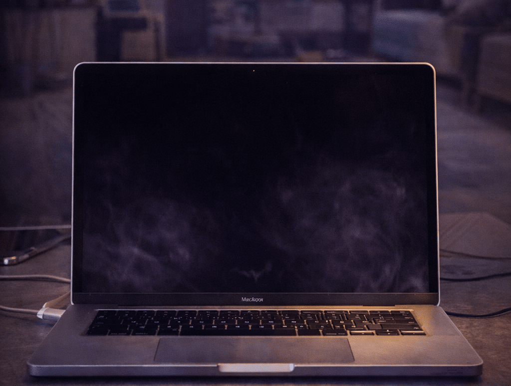 Mac qui affiche une image très sombre en plein écran : que faire
